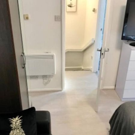 Ferienwohnung Spacious & Luxurious 1 Bed House In Thamesmead Thamesmead  Exterior foto